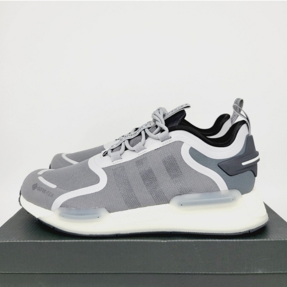 New Adidas Originals NMD_V3 Gore-Tex Men's Running Shoes Size 9